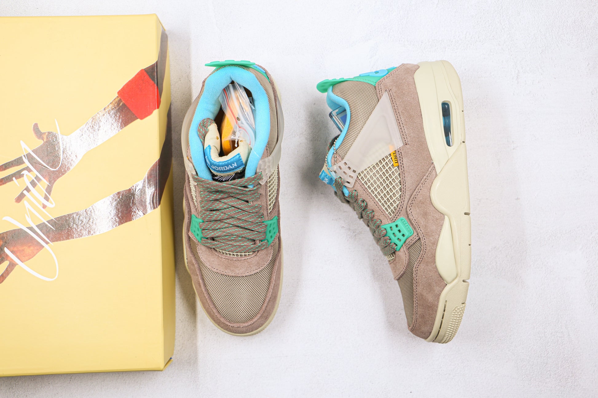 Air Jordan 4 Union Taupe Haze