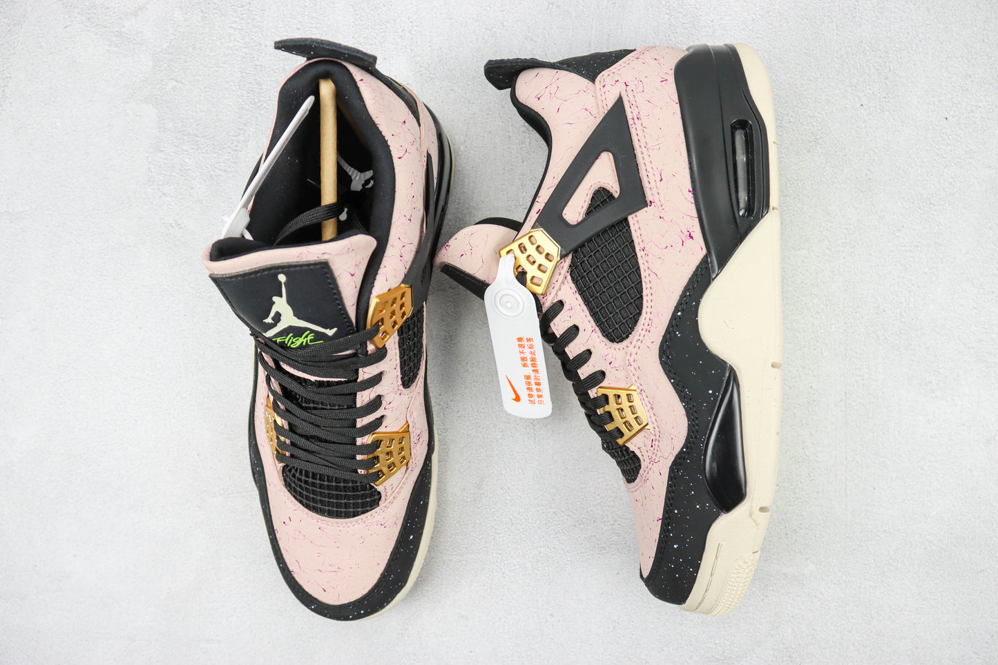 Air Jordan 4 Black Pink