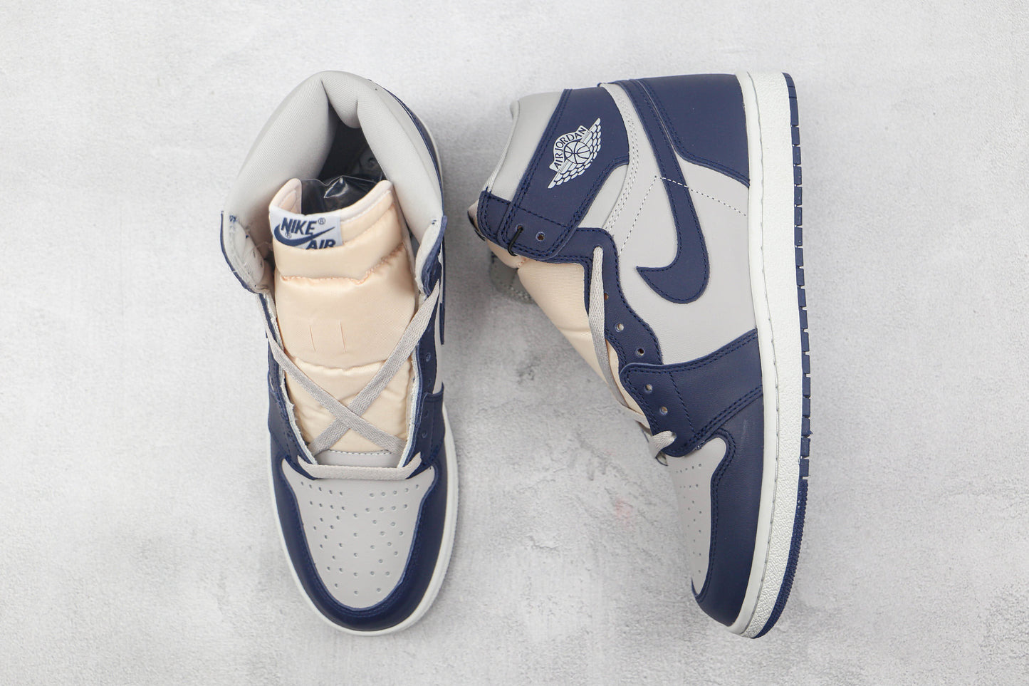 Air Jordan 1 High Georgetown