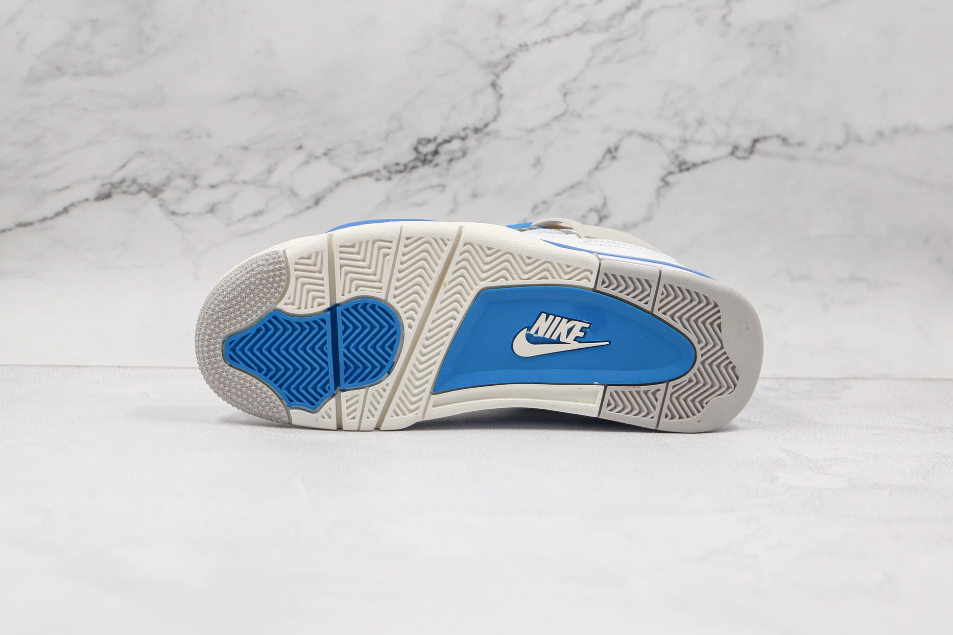 Air Jordan 4 Military Blue