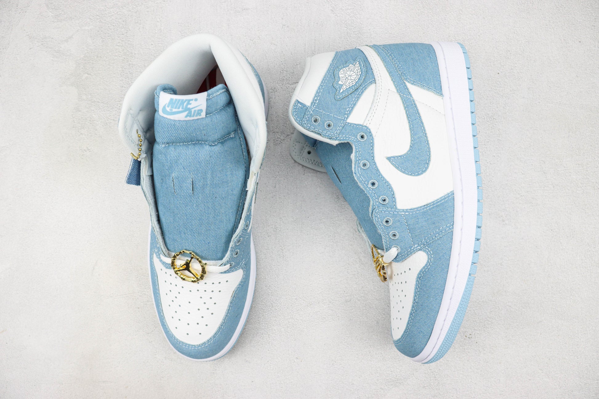 Air Jordan 1 High Blue Black White