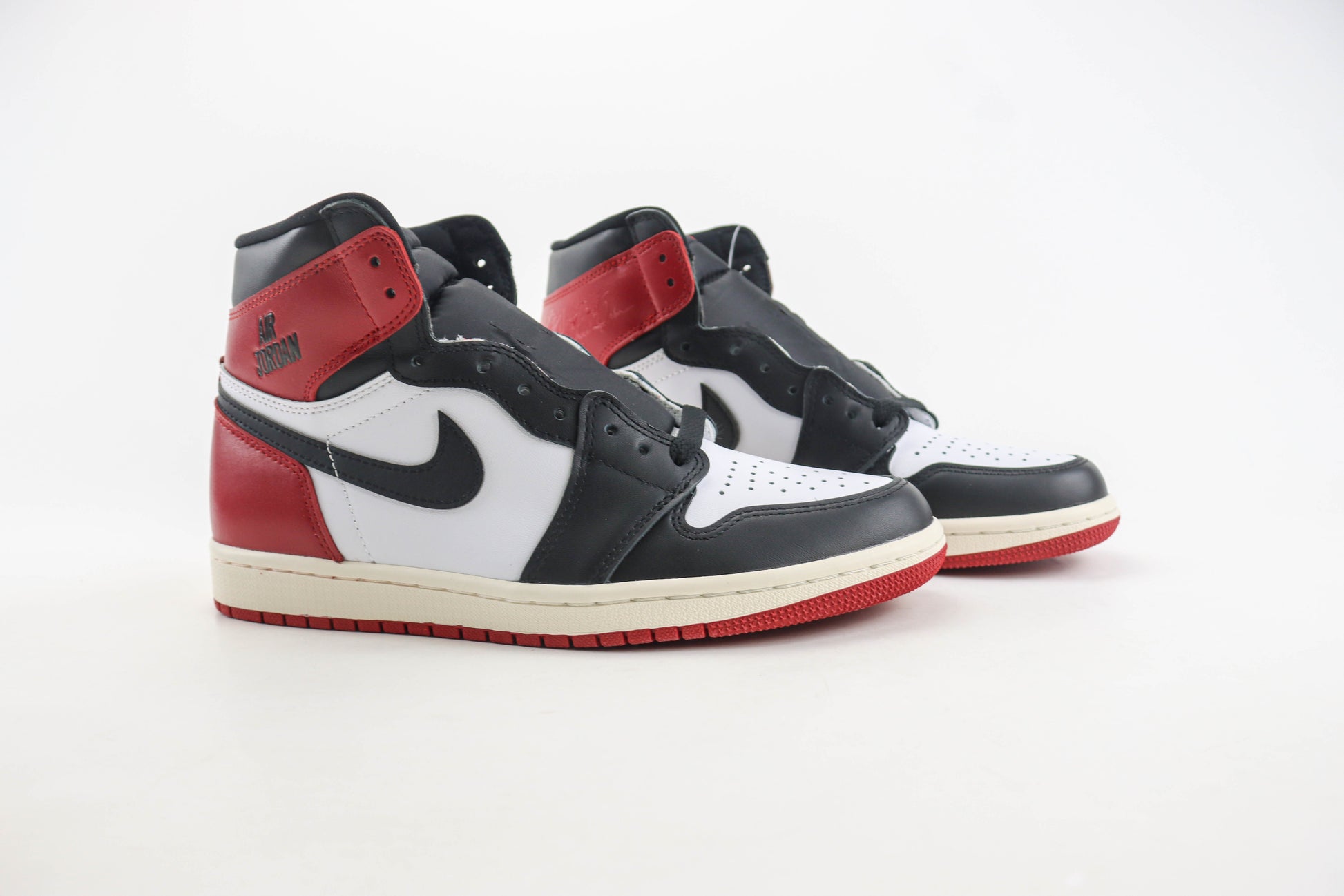 Air Jordan 1 High New Black Red