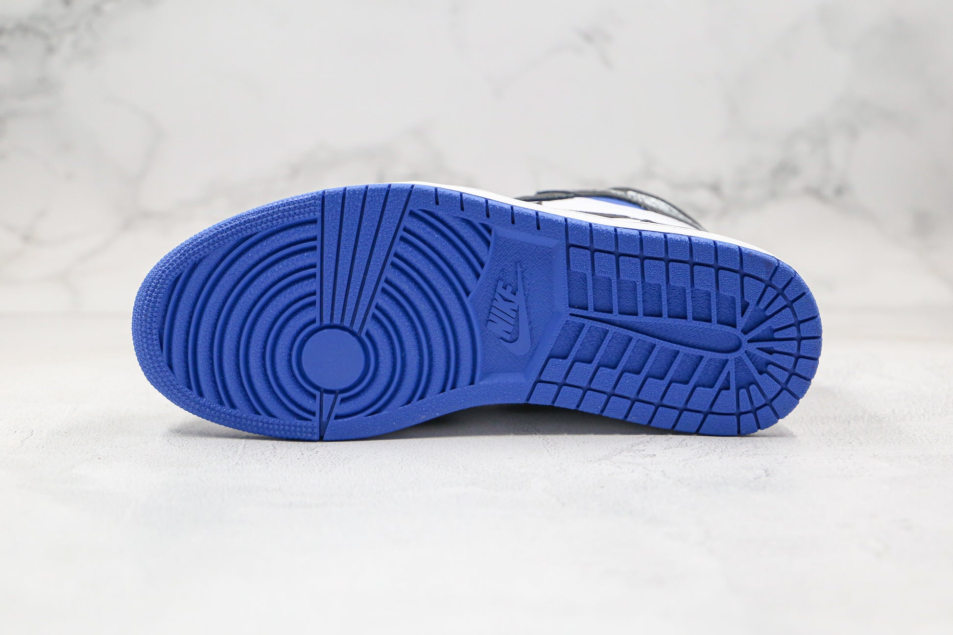 Air Jordan 1 High Patent Royal