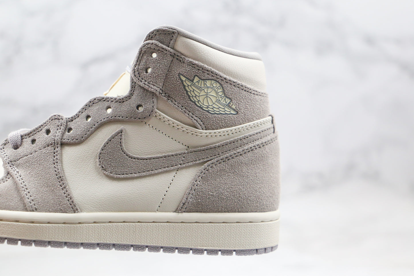 Air Jordan 1 High Lavender Grey