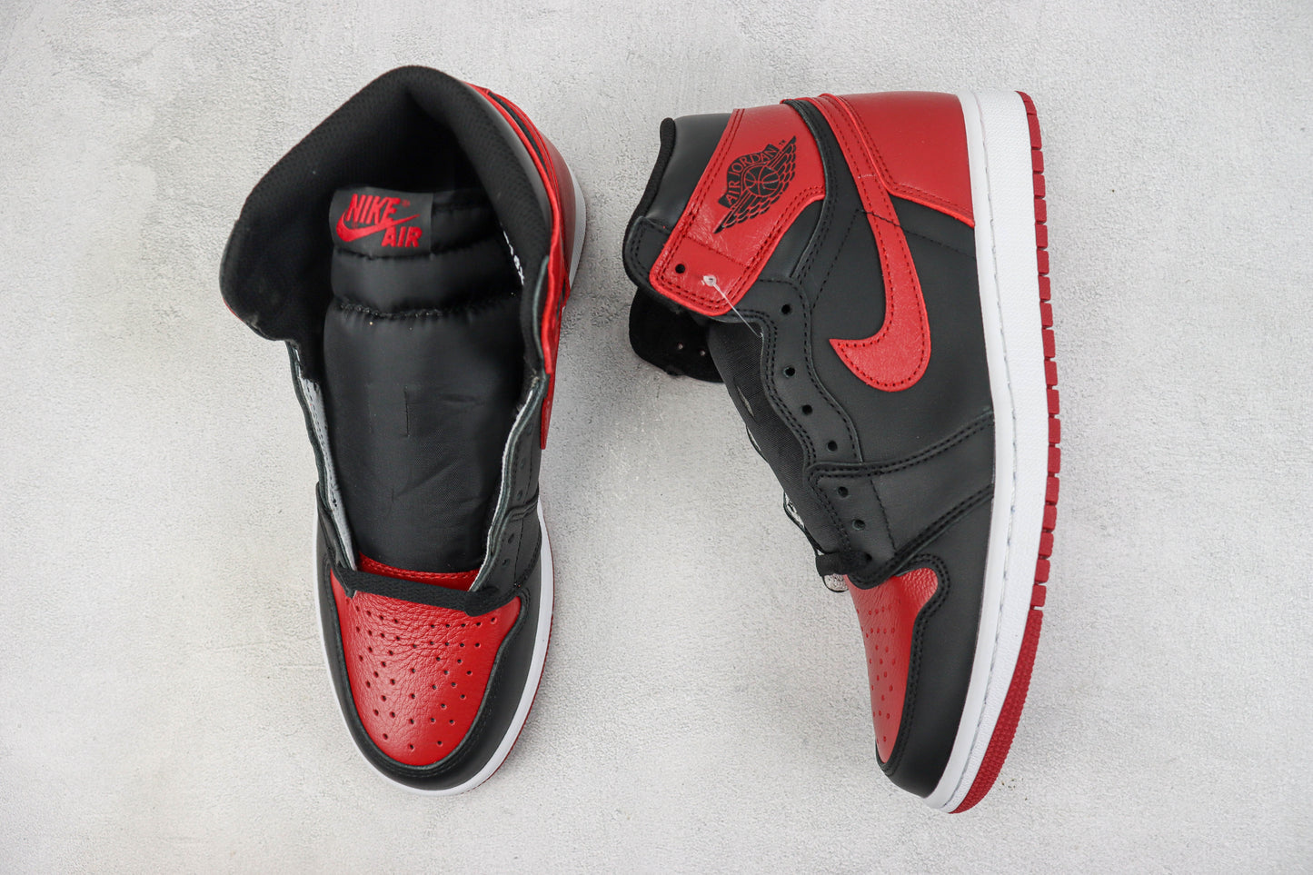 Air Jordan 1 High Bred Banned