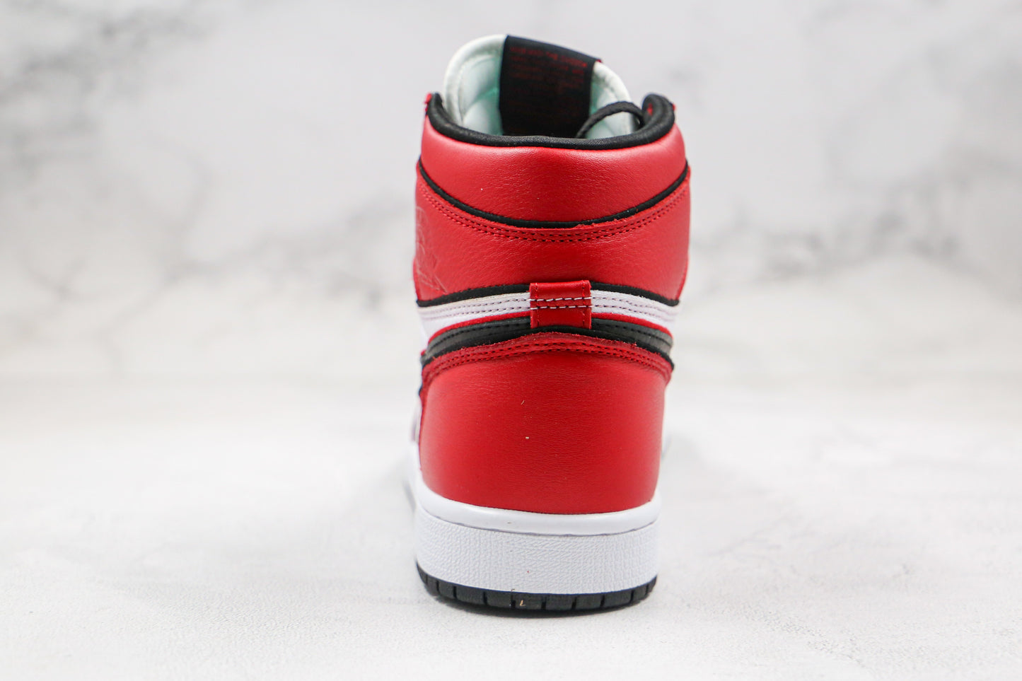Air Jordan 1 High Red Black Outline