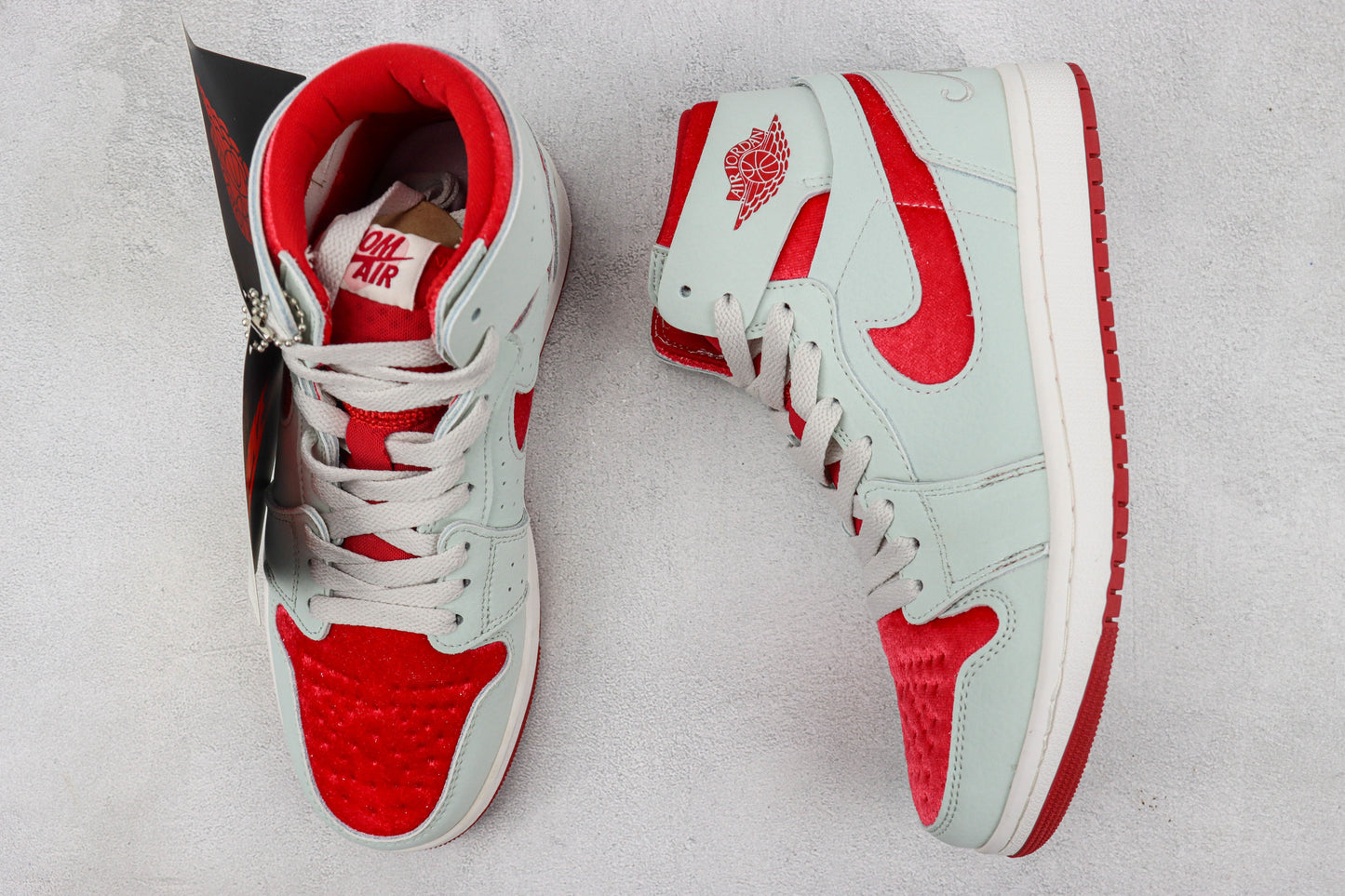 Air Jordan 1 High Ice Mint Coral