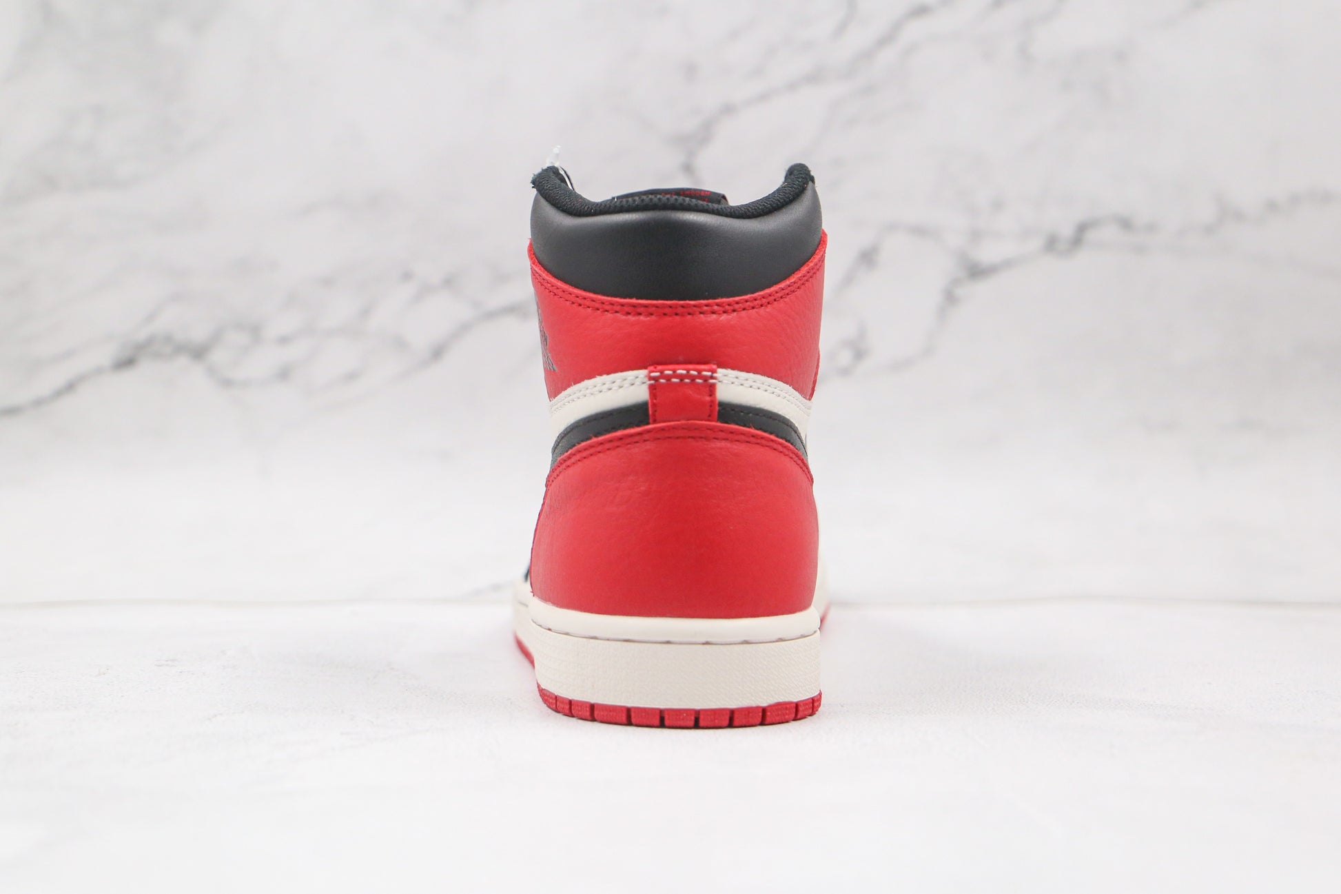 Air Jordan 1 High Bred Toe