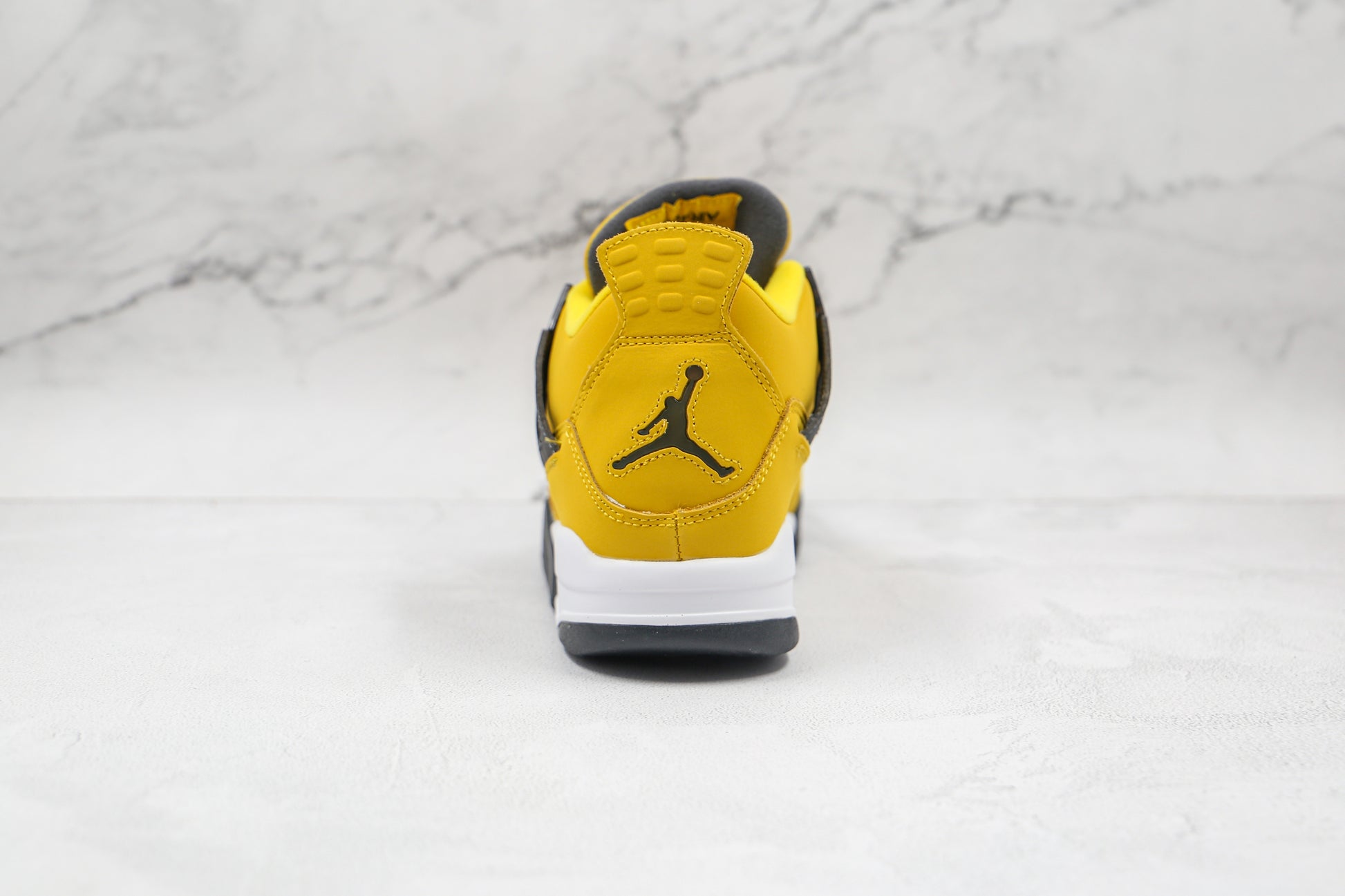 Air Jordan 4 Lightning