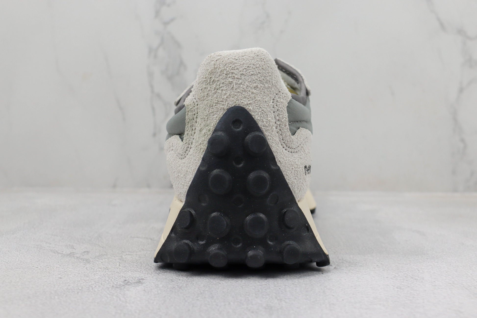 New Balance 327 Silver Grey U327WCA