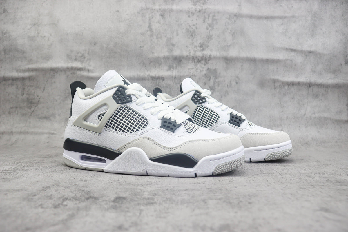 Air Jordan 4 Military Black