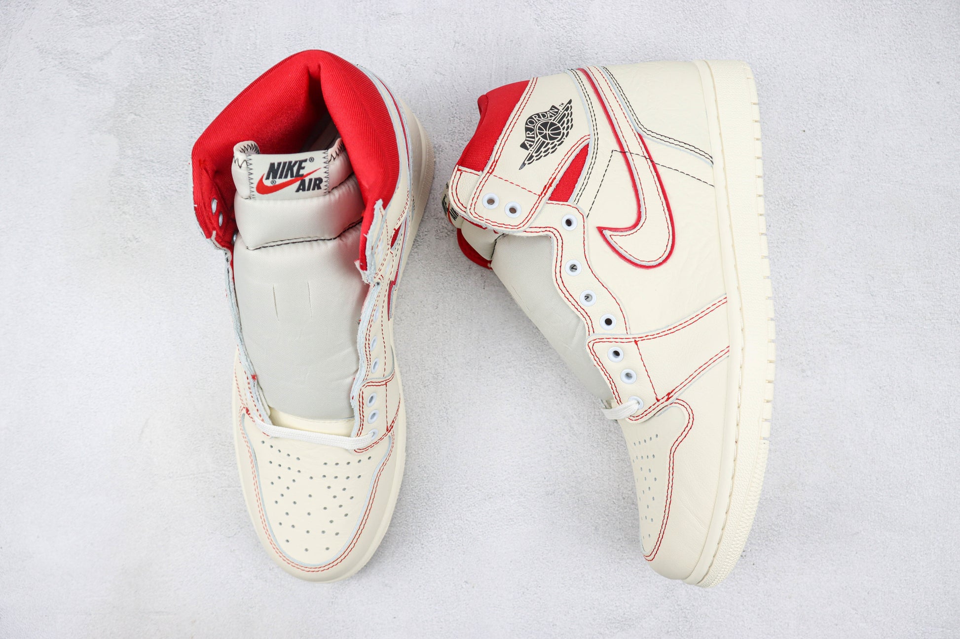 Air Jordan 1 High Hare