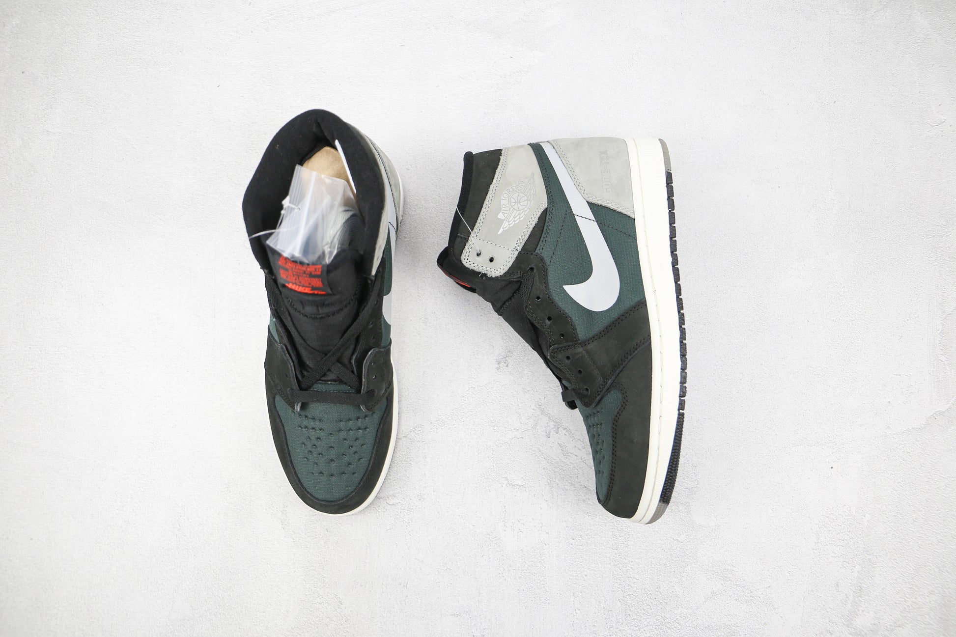 Air Jordan 1 High Black Green Grey