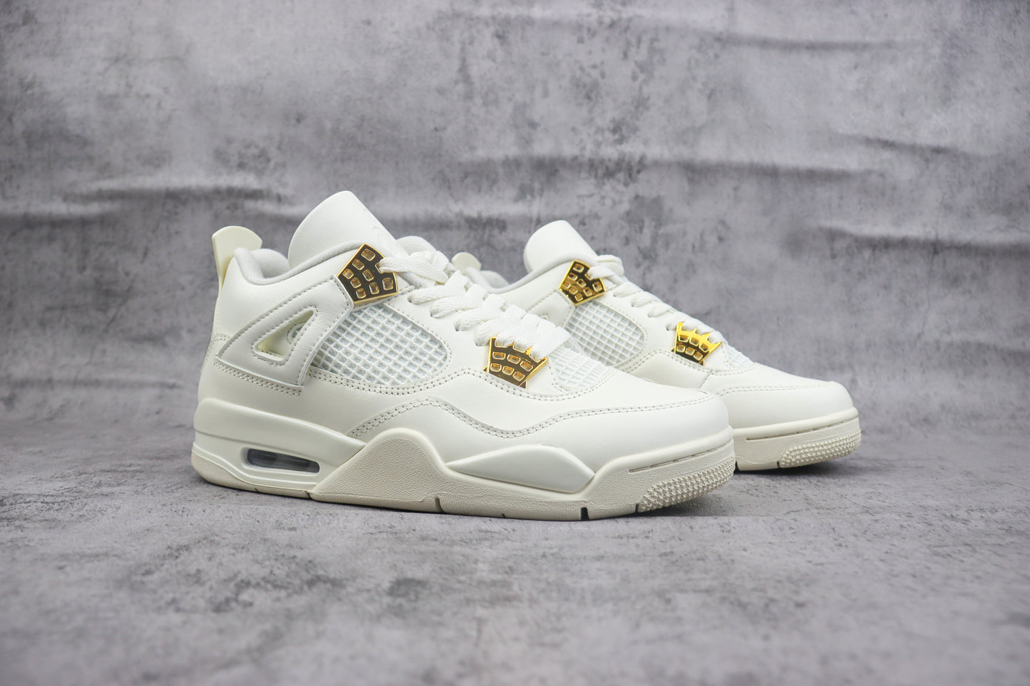 Air Jordan 4 Vivid Sulfur