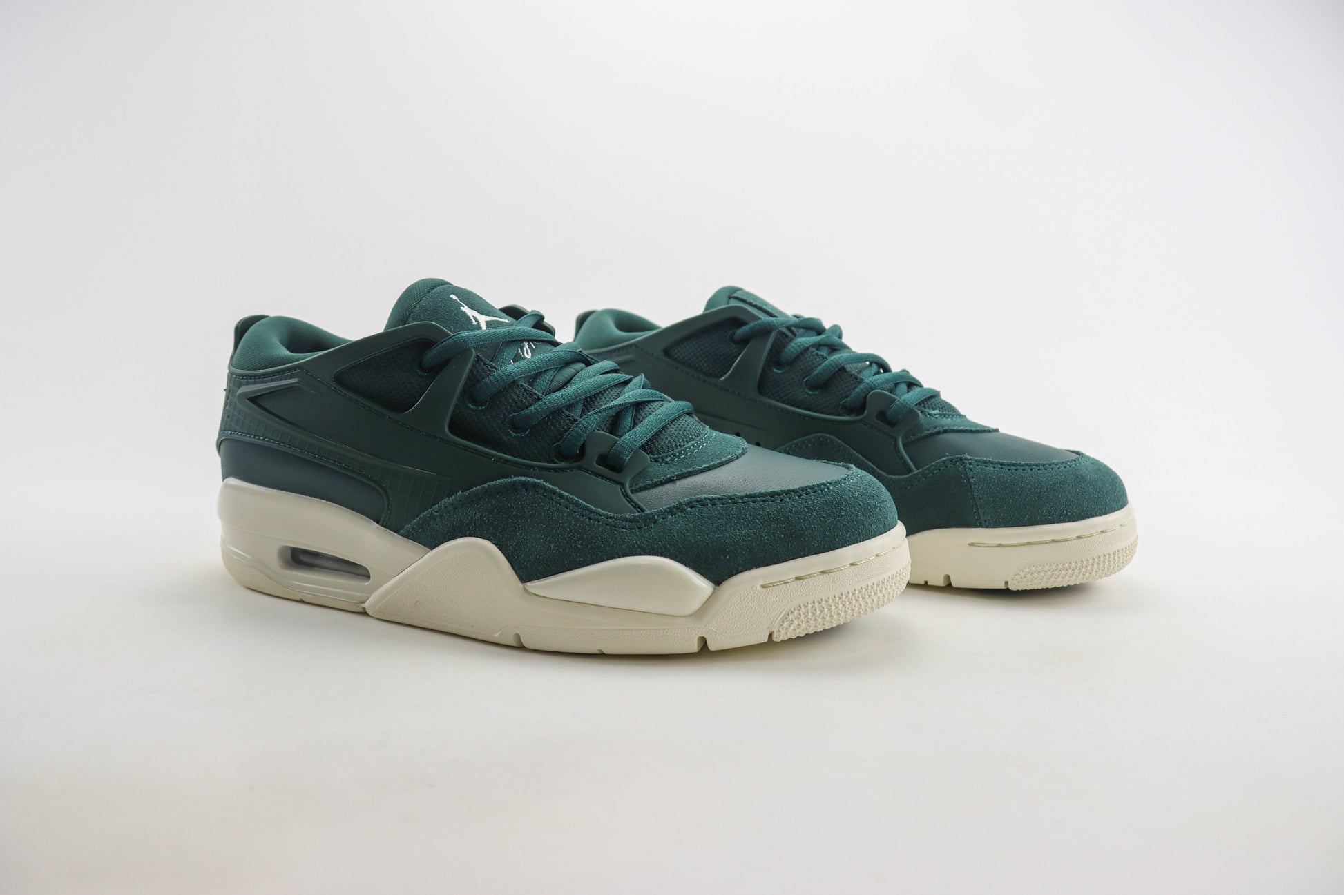 Air Jordan 4 RM Teal