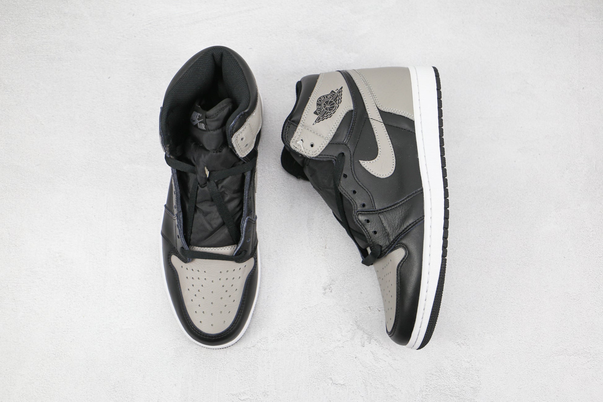 Air Jordan 1 High Shadow Grey