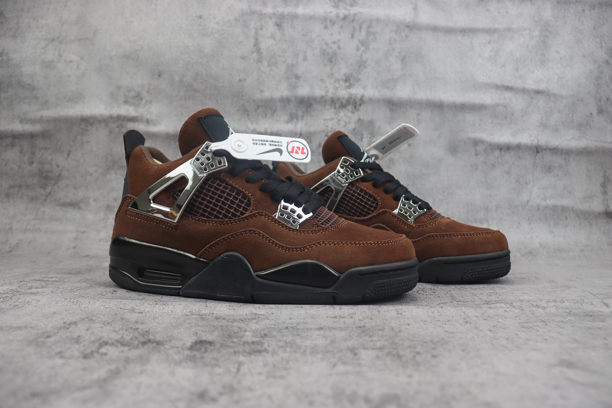 Air Jordan 4 Frozen Moments