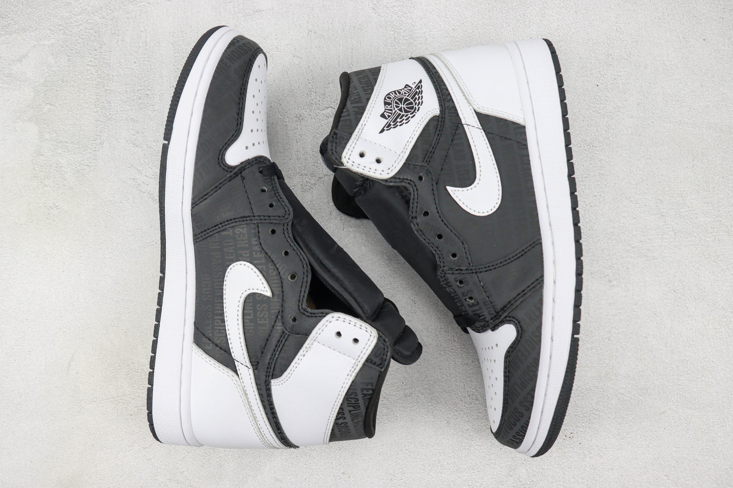 Air Jordan 1 High Black White Crackle