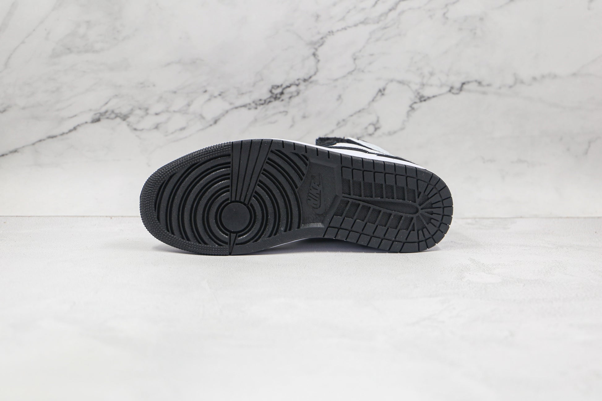 Air Jordan 1 High Felt Panda