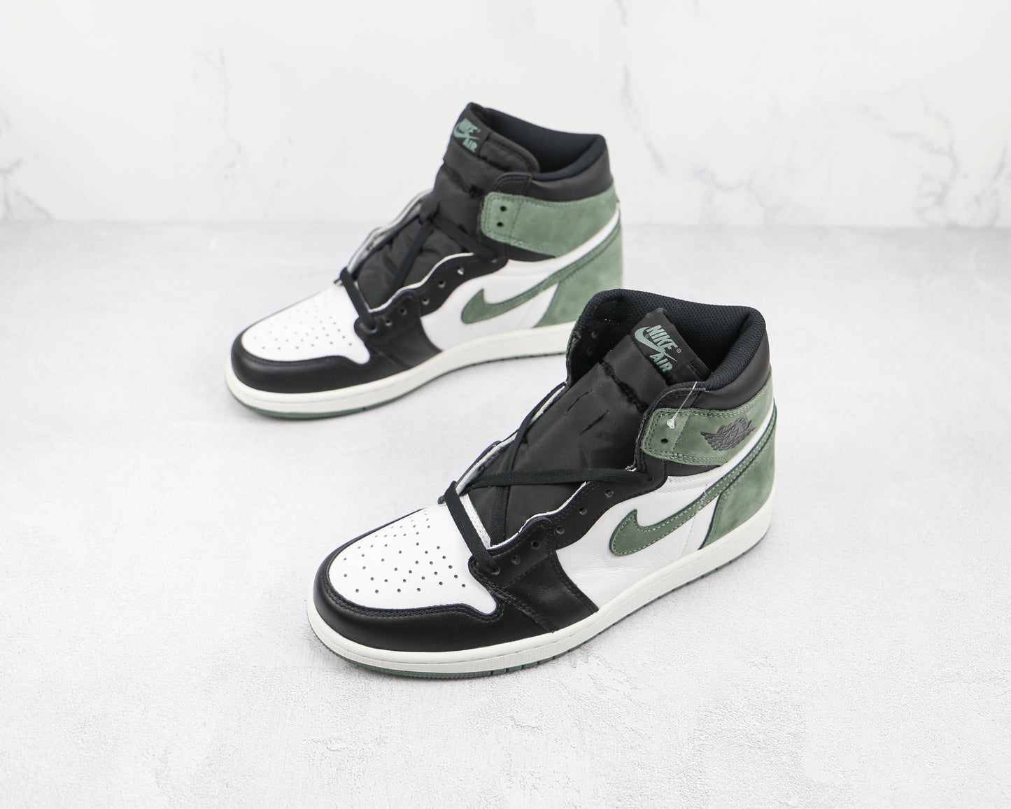 Air Jordan 1 High Green Toe