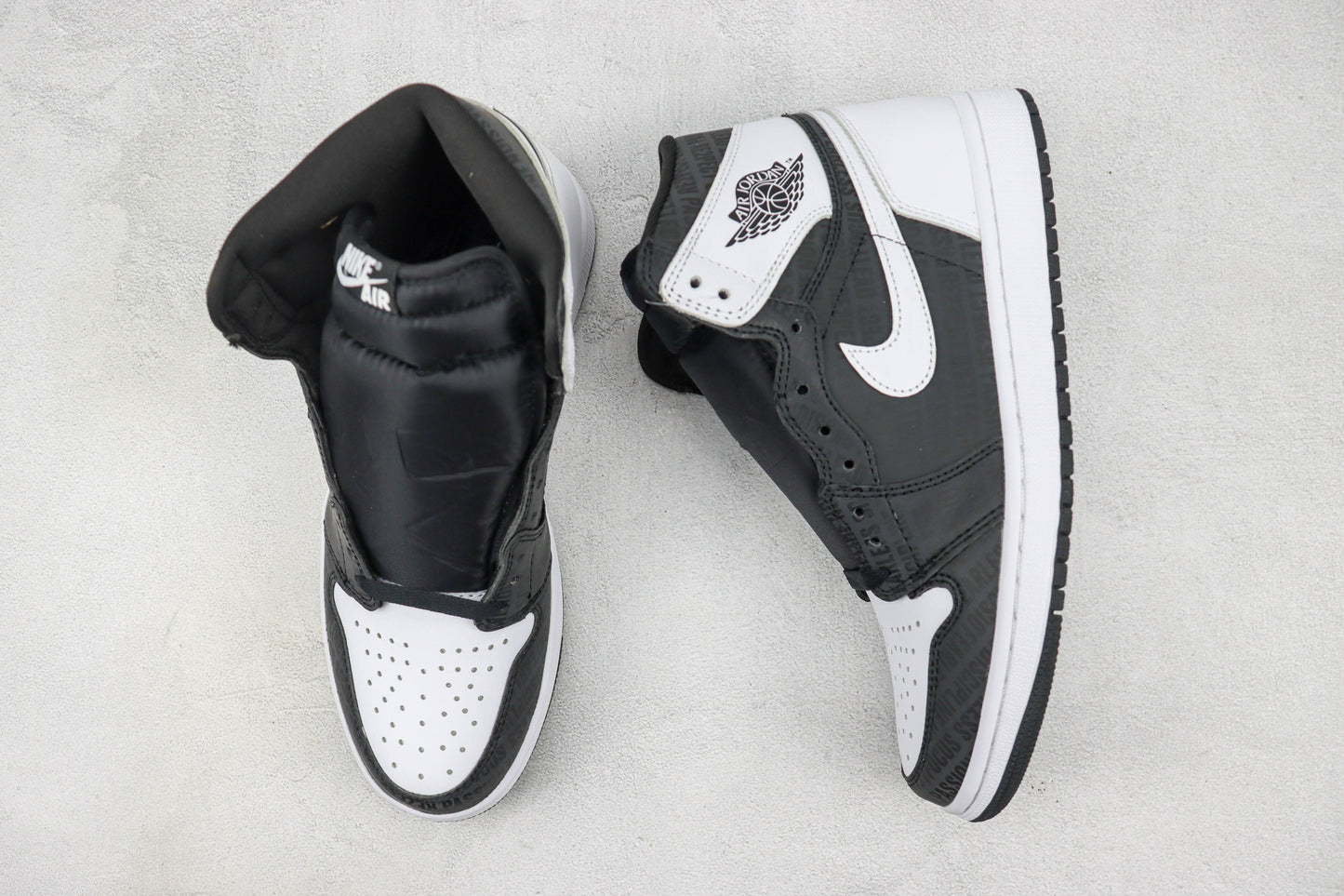 Air Jordan 1 High Black White Crackle