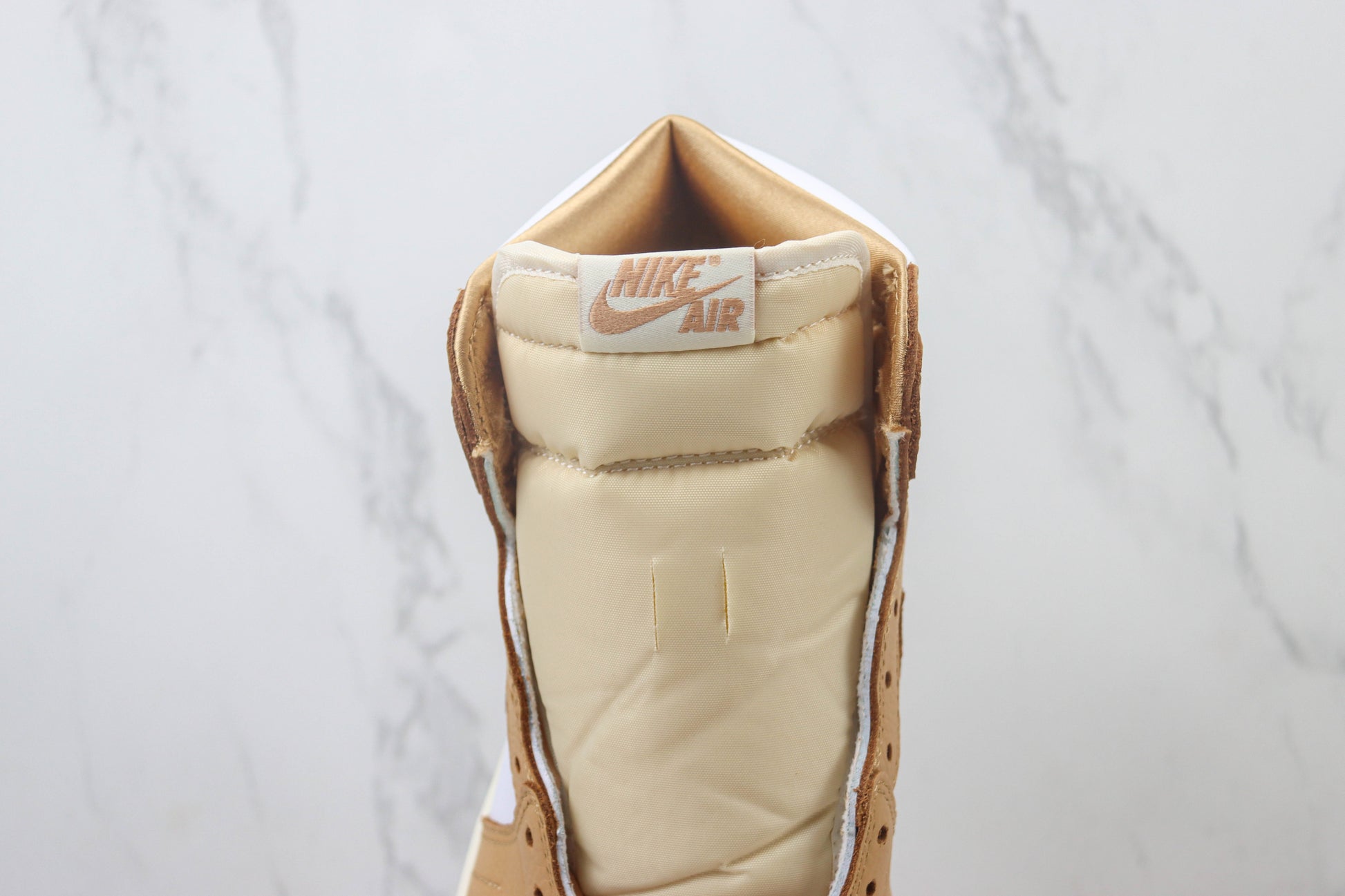 Air Jordan 1 High Mocha Brown
