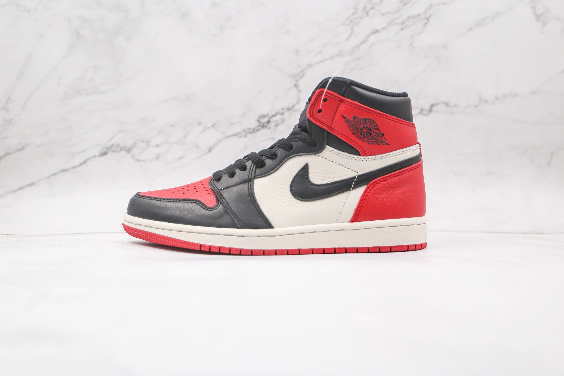 Air Jordan 1 High Bred Toe