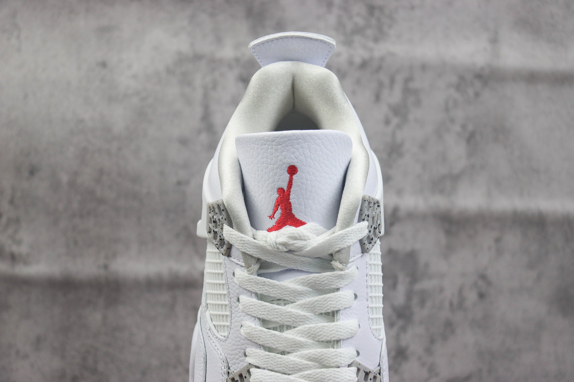 Air Jordan 4 White Cement