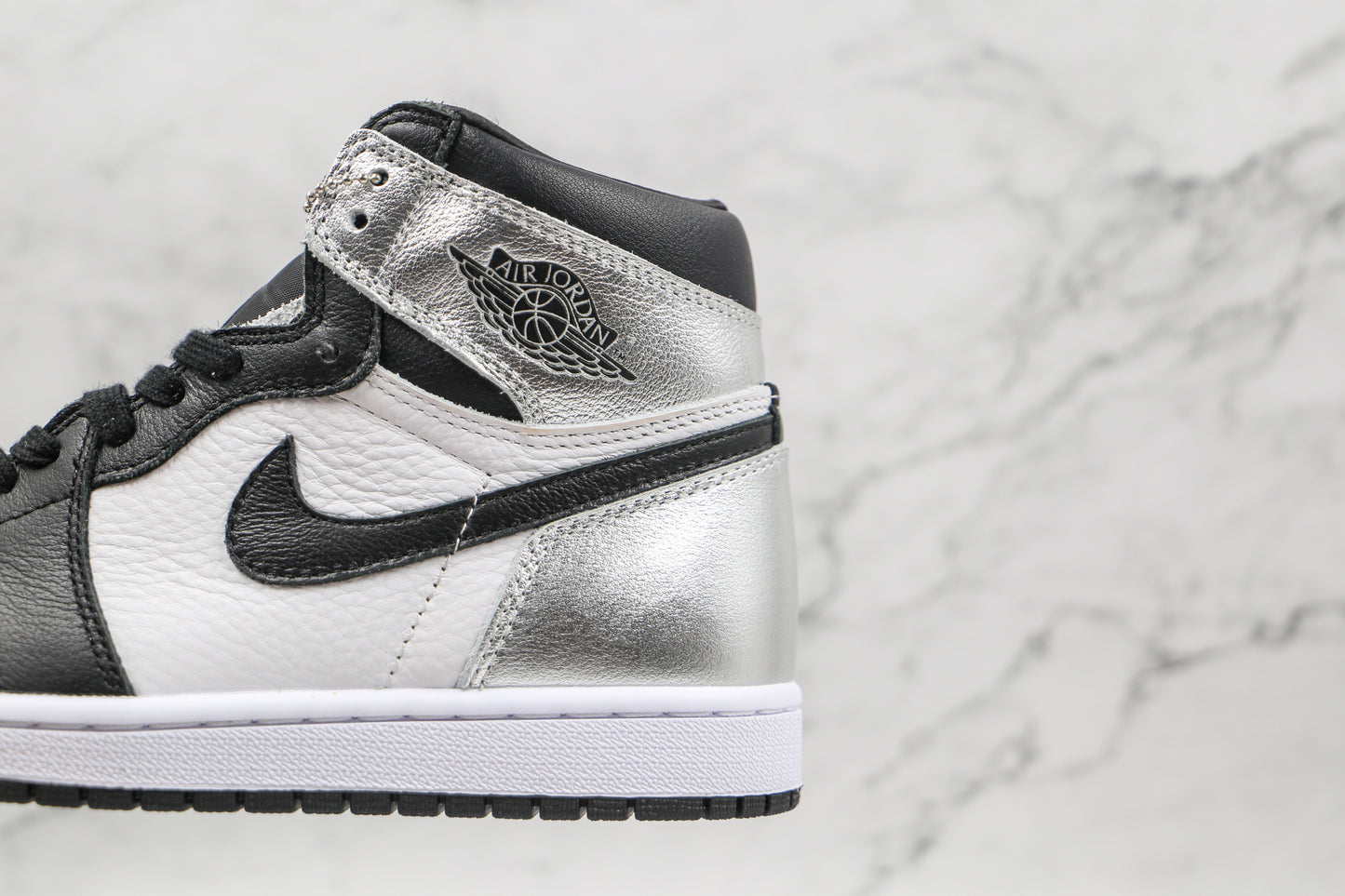 Air Jordan 1 High Black Silver