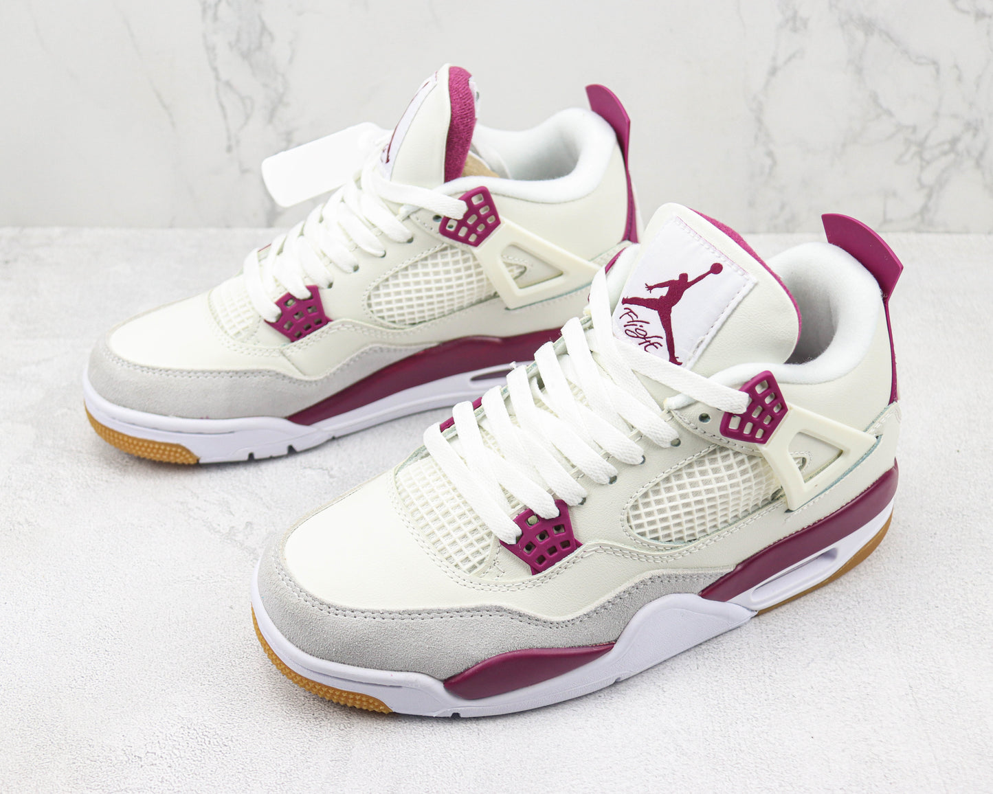 Air Jordan 4 Burgundy Crush