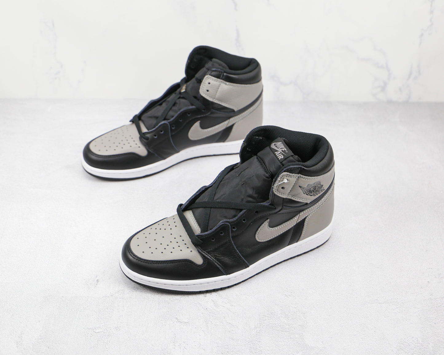 Air Jordan 1 High Shadow Grey