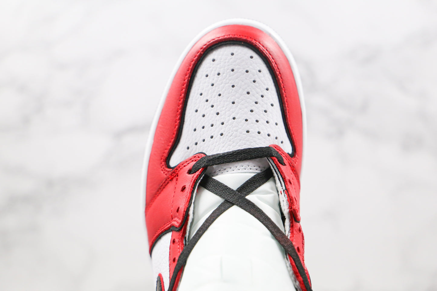 Air Jordan 1 High Red Black Outline