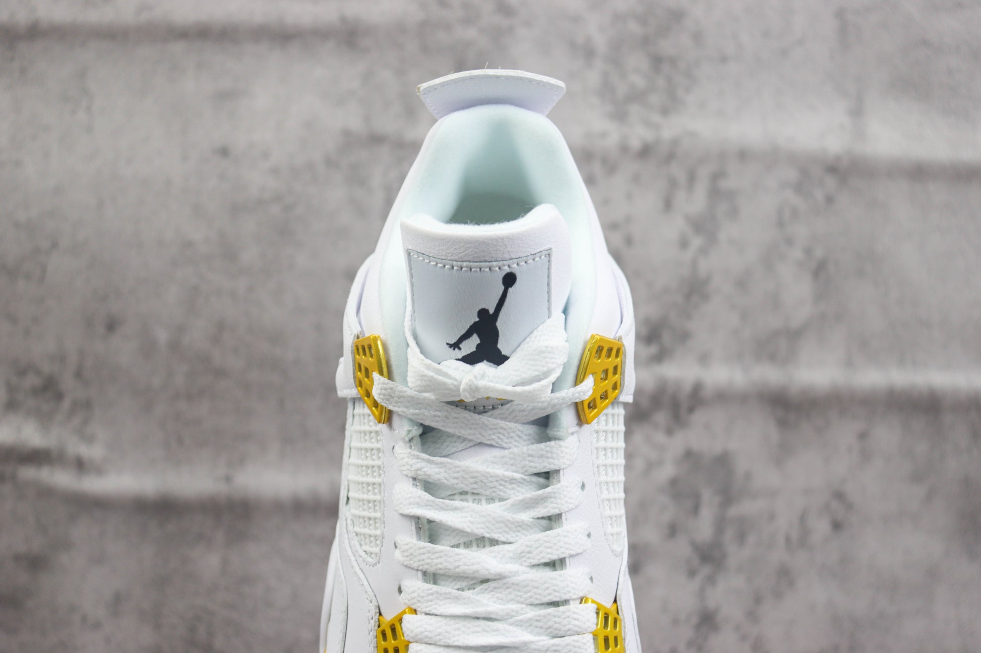 Air Jordan 4 White Gold