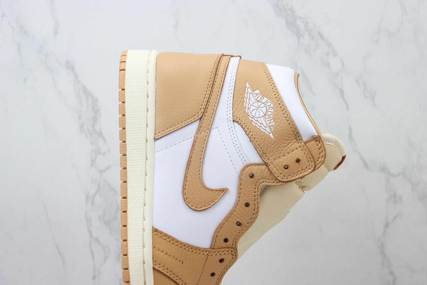 Air Jordan 1 High Mocha Brown