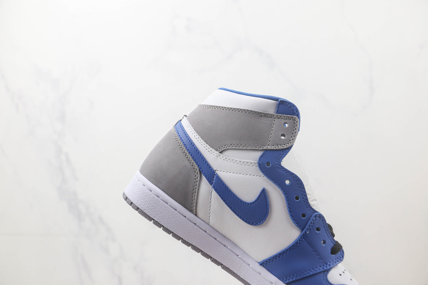 Air Jordan 1 High Deep Royal Blue