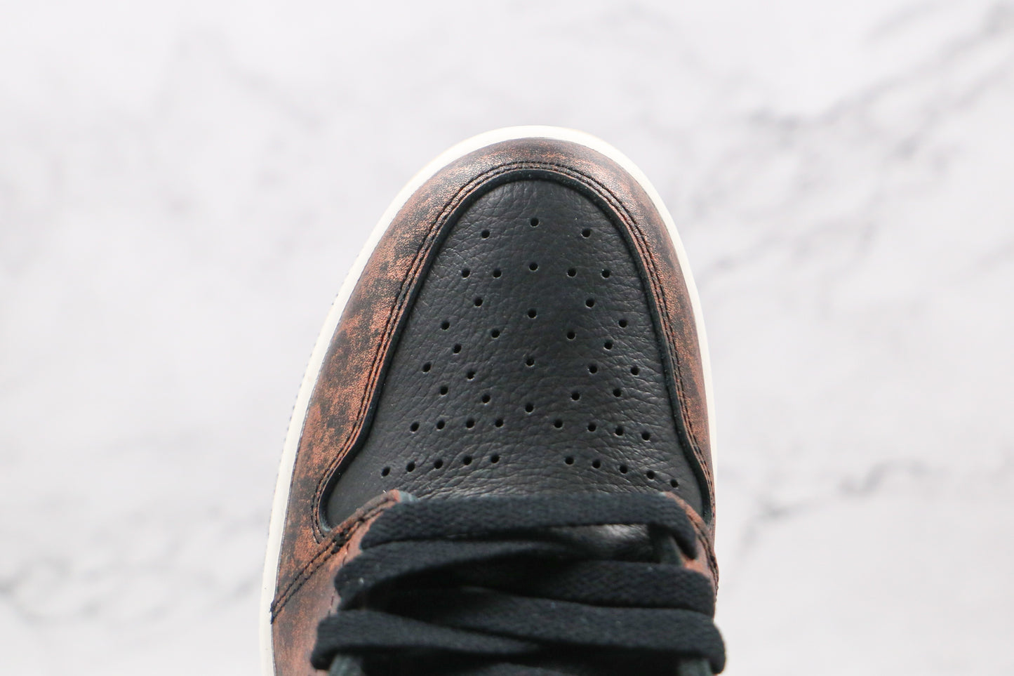 Air Jordan 1 High Shadow