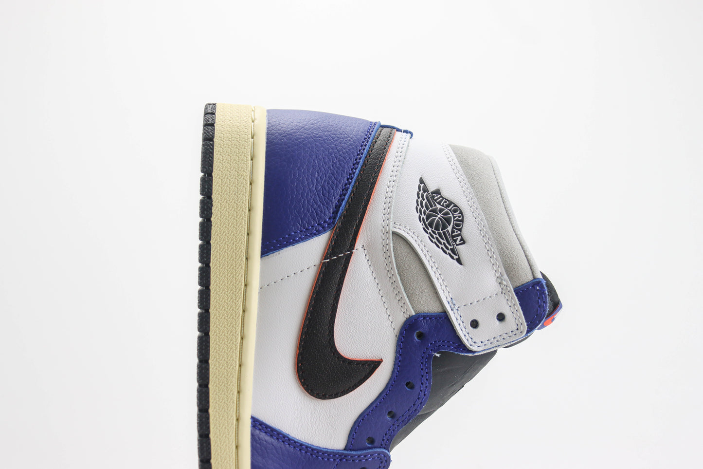 Air Jordan 1 High Royal Contrast
