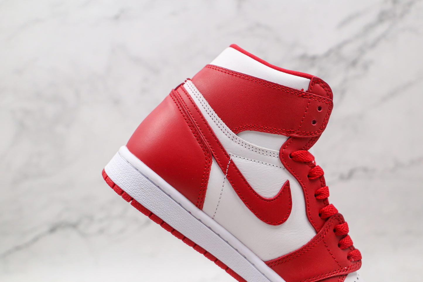 Air Jordan 1 High Reverse Chicago
