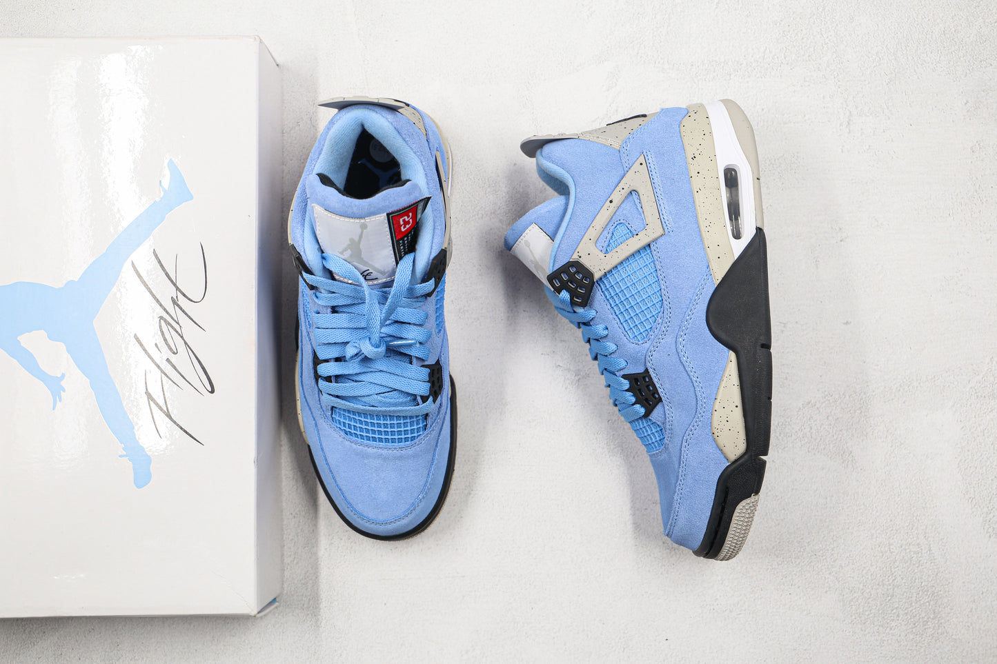 Air Jordan 4 University Blue