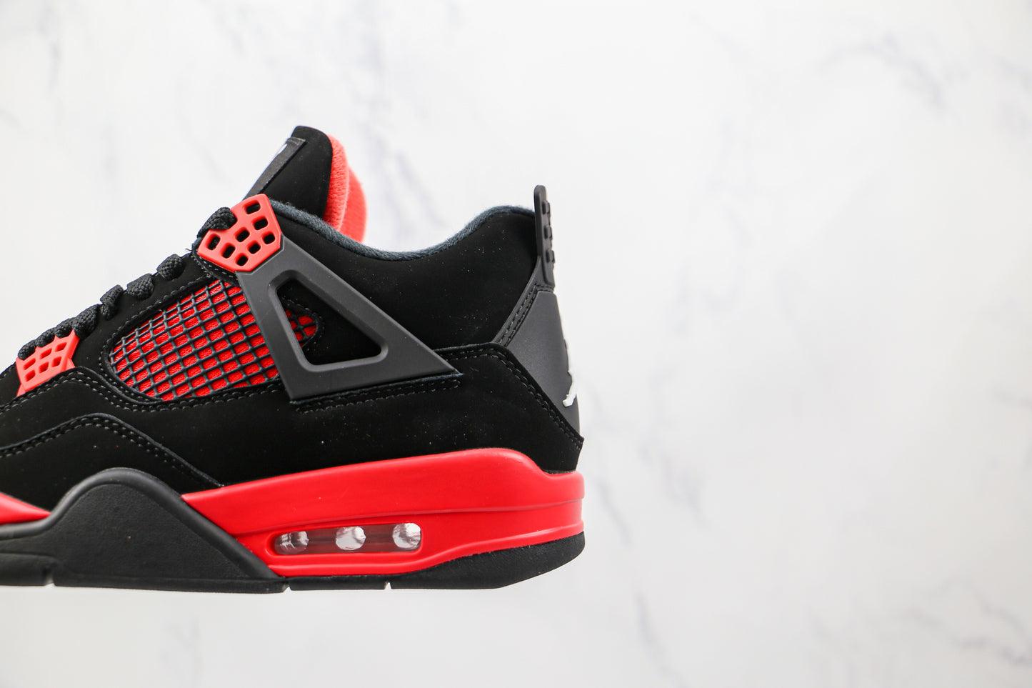 Air Jordan 4 Red Thunder