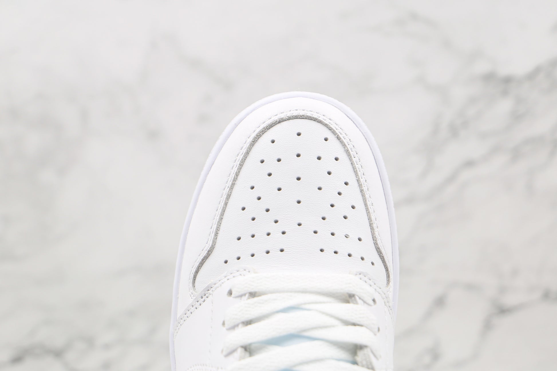 Air Jordan 1 High Grey White