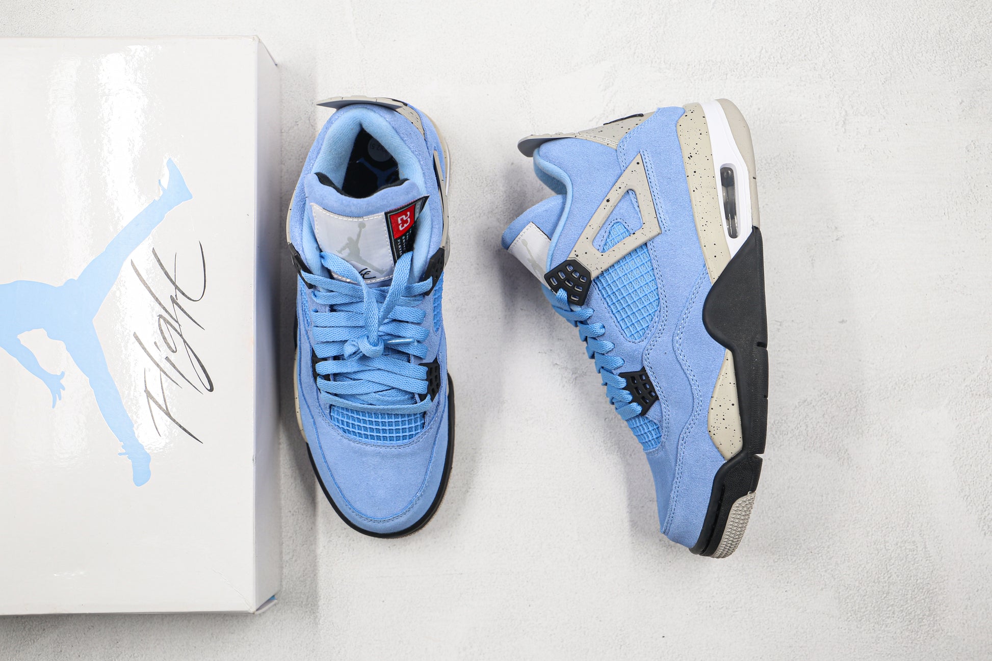 Air Jordan 4 University Blue