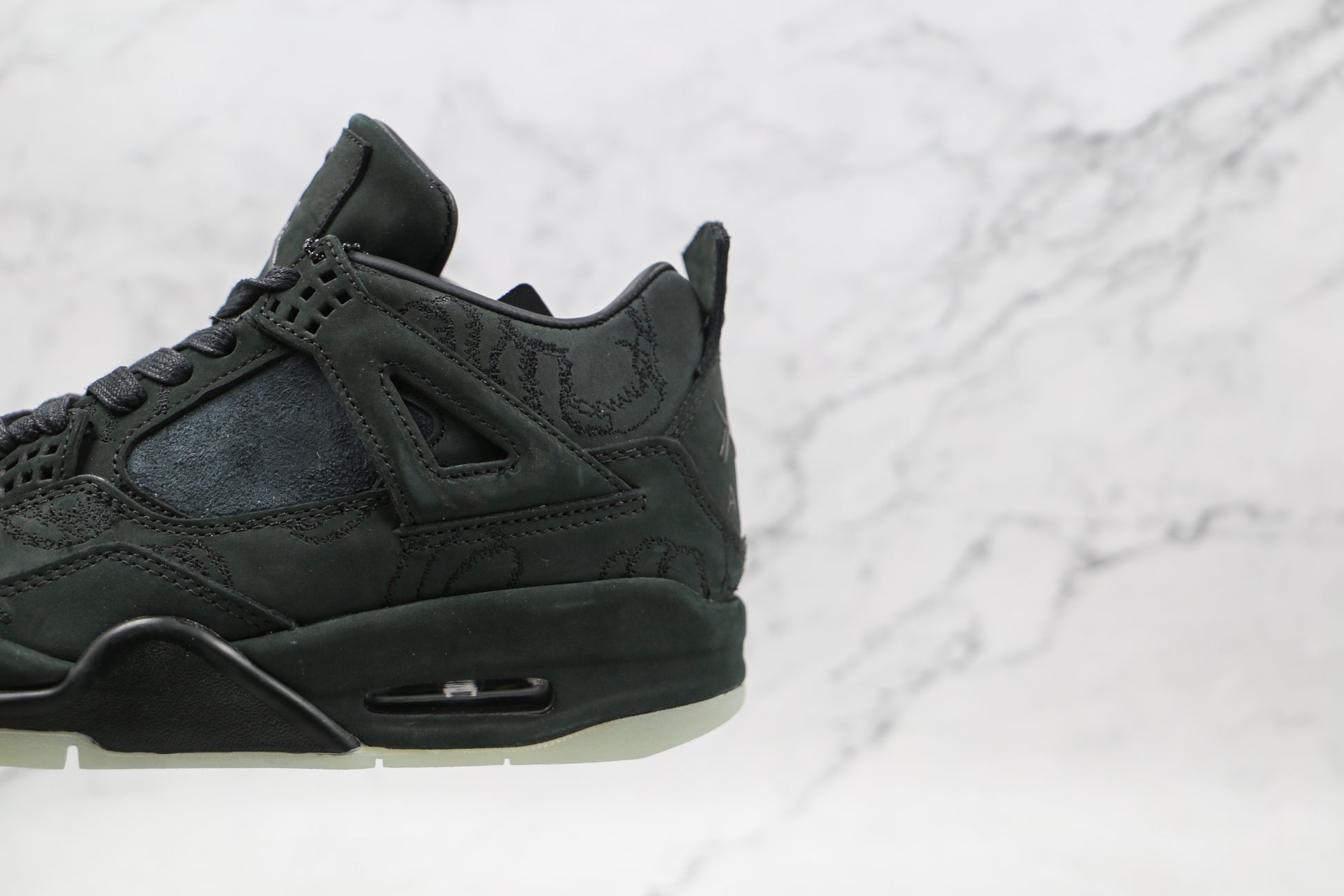 Air Jordan 4 KAWS Black