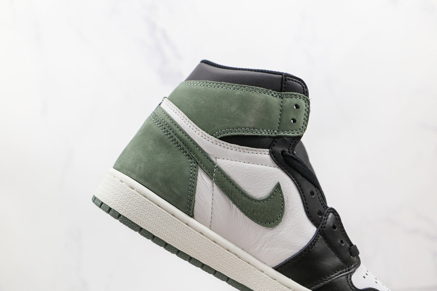 Air Jordan 1 High Green Toe