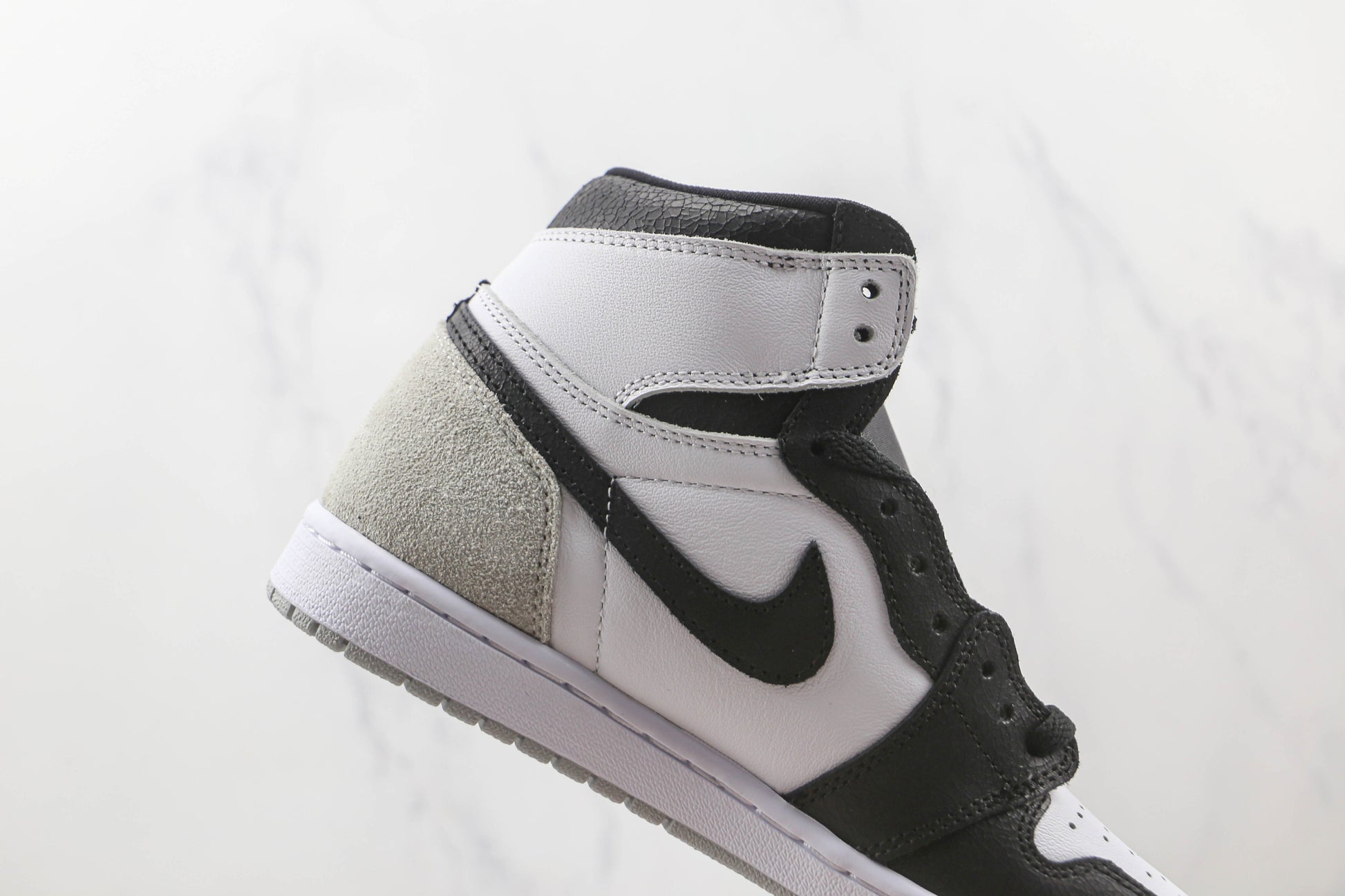 Air Jordan 1 High Black White Silver Heel
