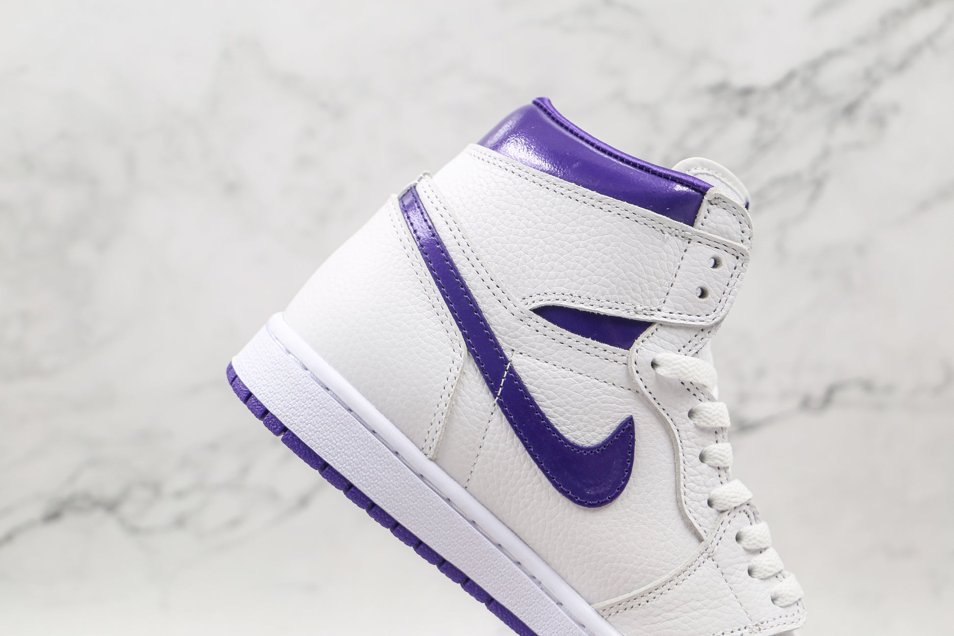 Air Jordan 1 High White Purple
