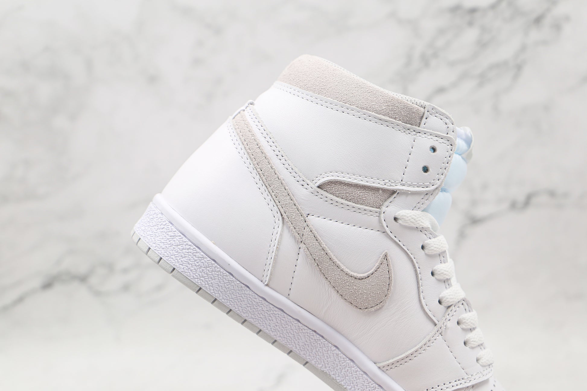 Air Jordan 1 High Grey White