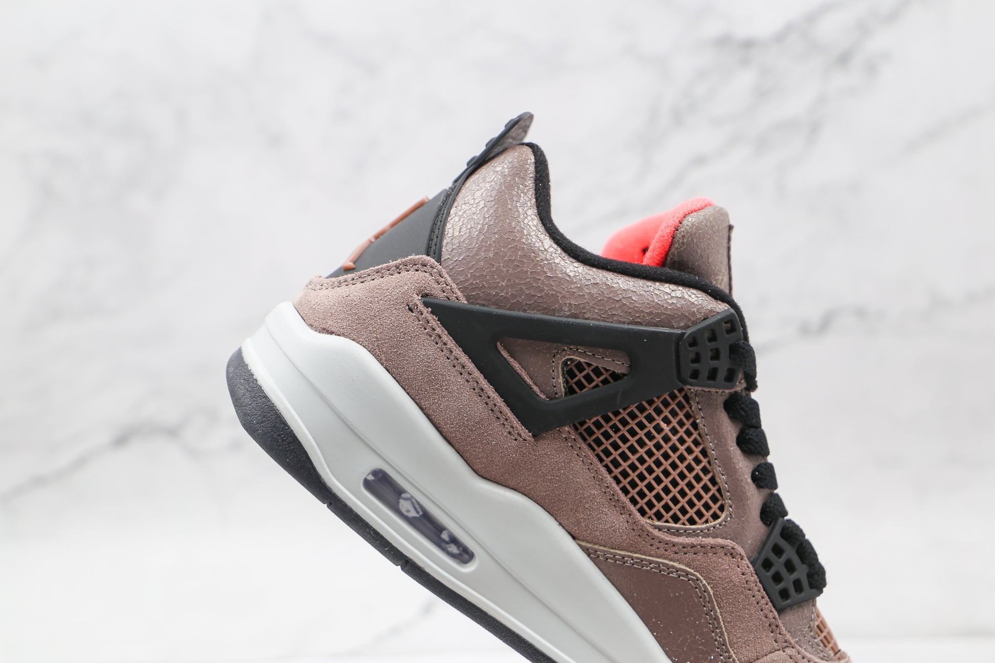 Air Jordan 4 Taupe Haze