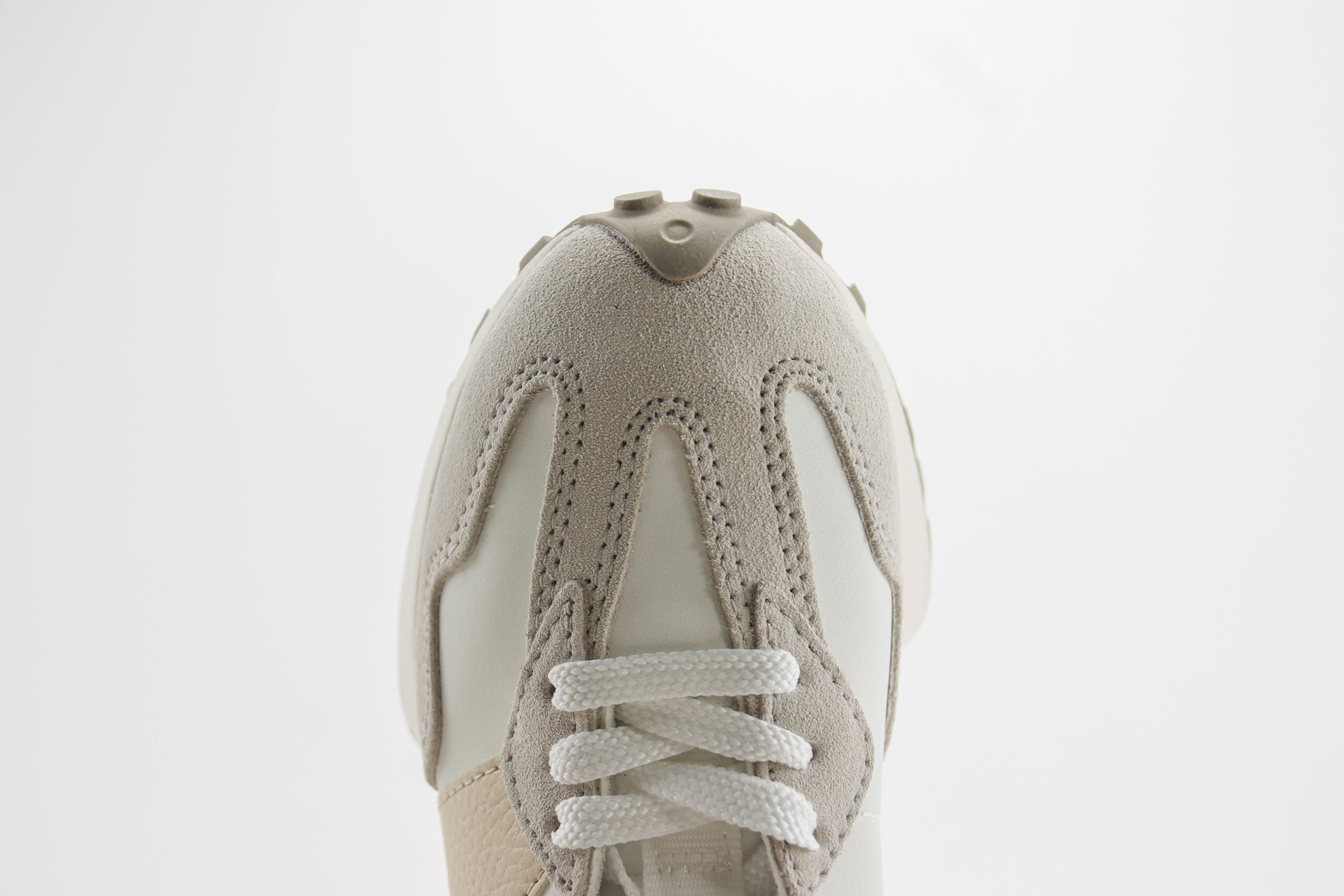 New Balance 327 White Silver WS327KG