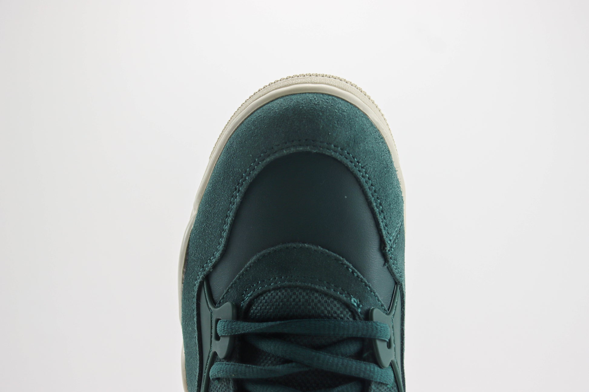 Air Jordan 4 RM Teal